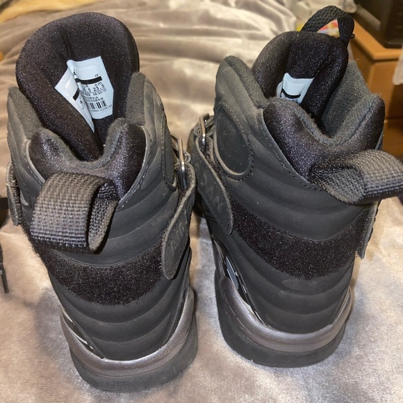 Jordan’s - Picture 4 of 7